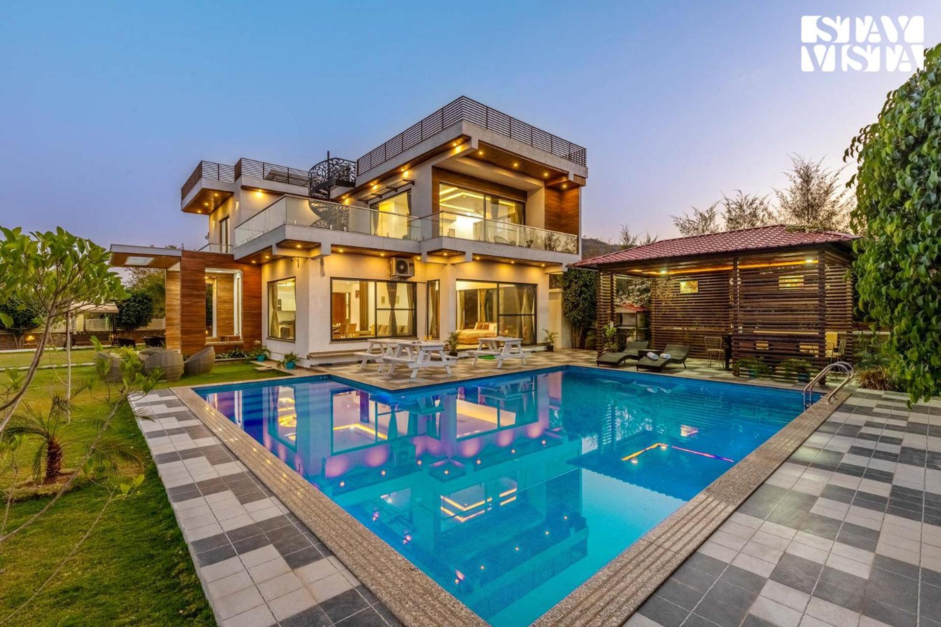 Stayvista'S Bella Dream - Mountain-View With Outdoor Pool, Lawn Featuring A Gazebo & Indoor Games Удайпур Экстерьер фото