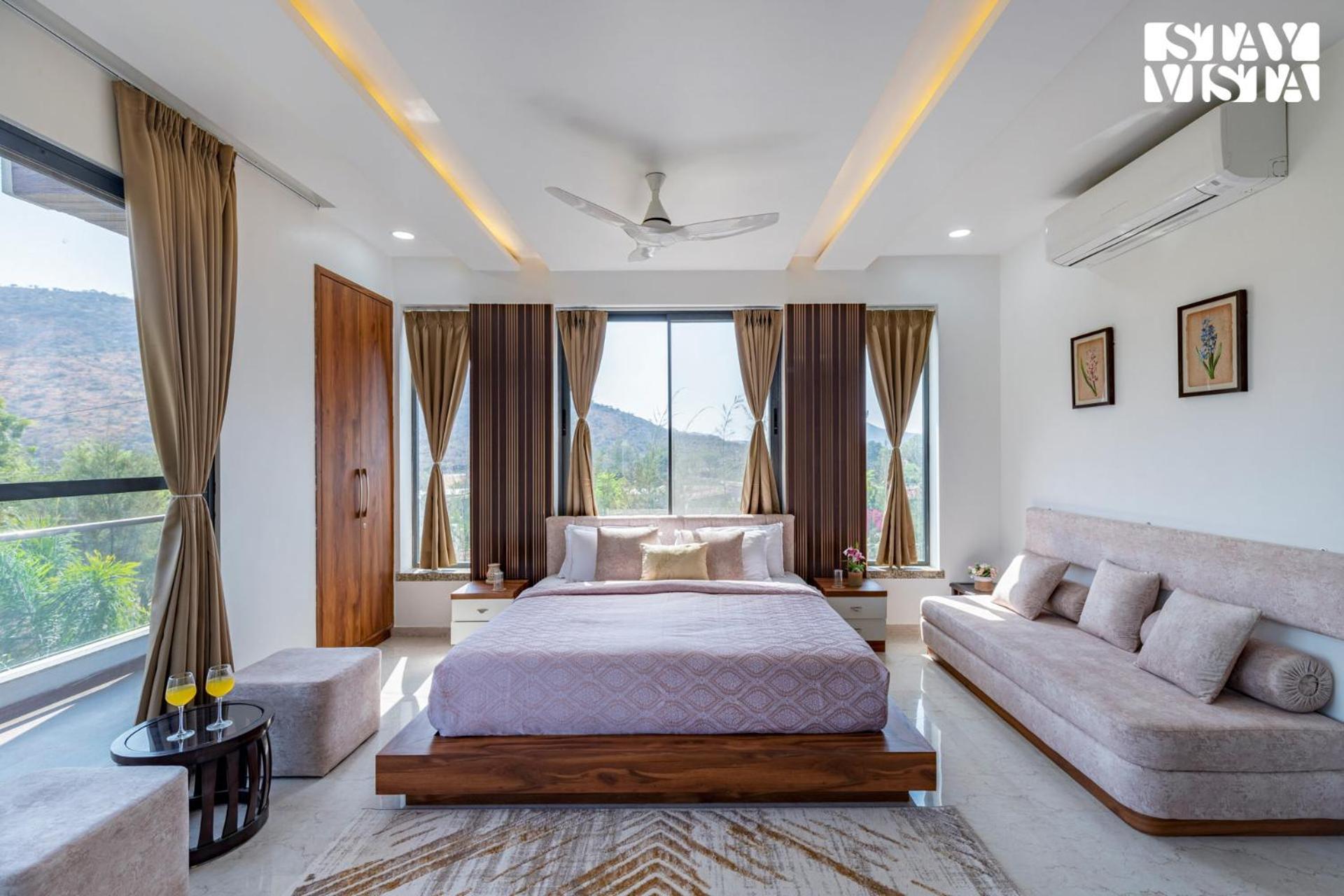 Stayvista'S Bella Dream - Mountain-View With Outdoor Pool, Lawn Featuring A Gazebo & Indoor Games Удайпур Экстерьер фото