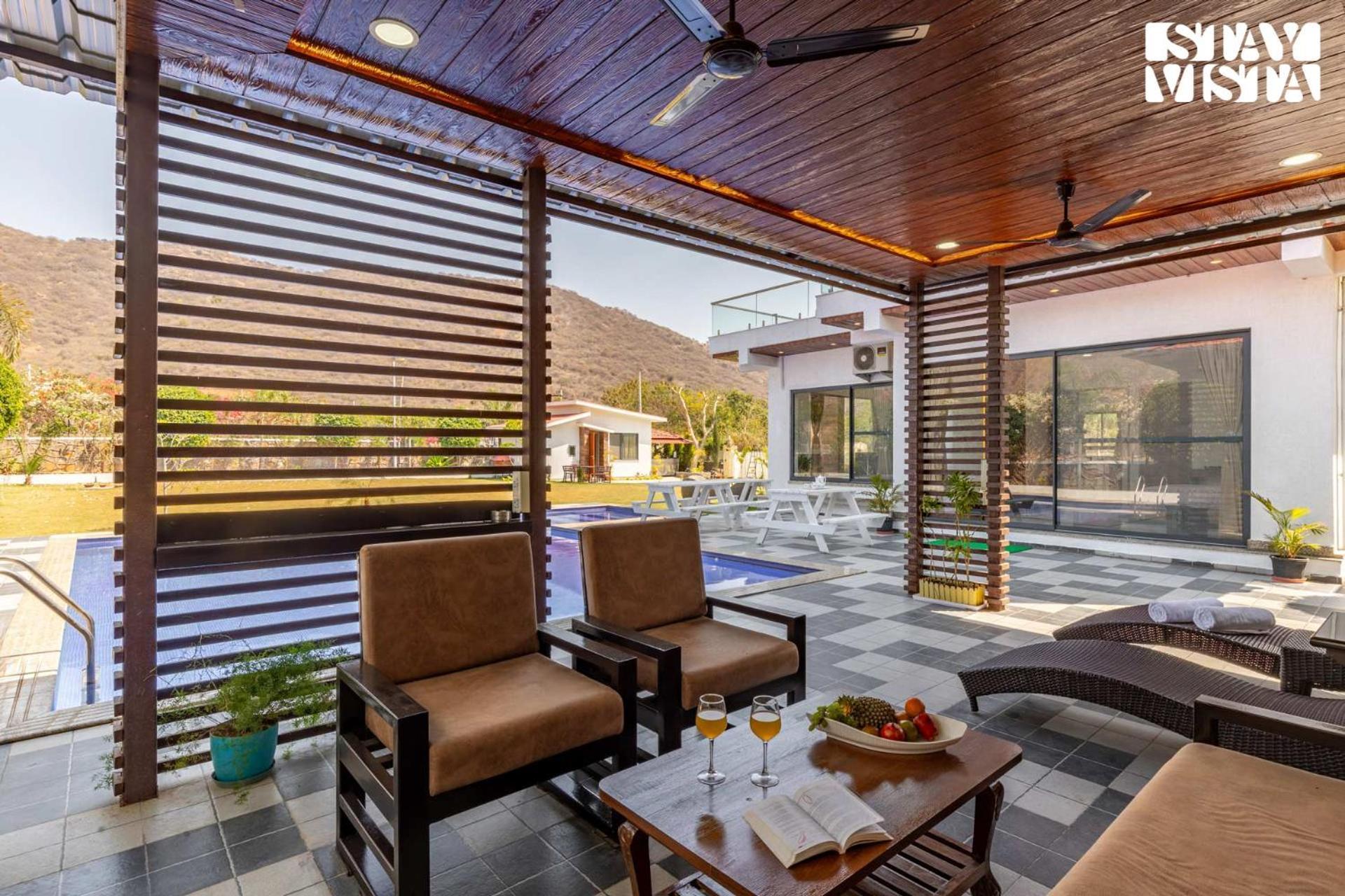 Stayvista'S Bella Dream - Mountain-View With Outdoor Pool, Lawn Featuring A Gazebo & Indoor Games Удайпур Экстерьер фото